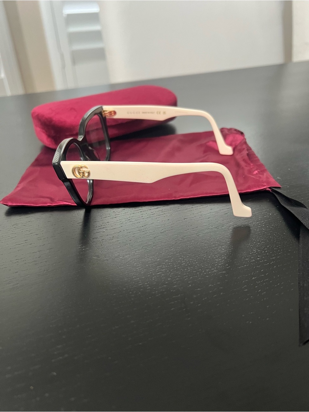 Gucci Black and Gold Square Frame Glasses - Picture 2 of 6